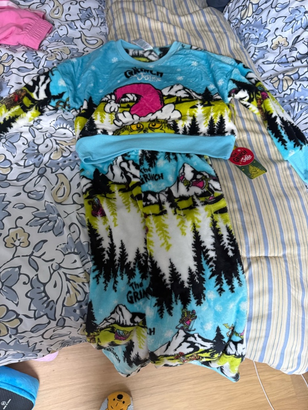 Justice Blue Pink Black Lime The Grinch Fuzzy Pajama Set